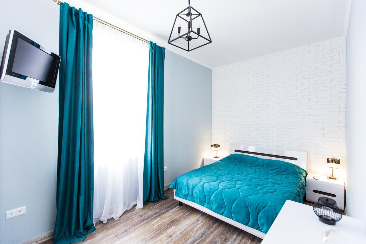 1 Bedroom Apartment Near Elizabeth'S The Cathedral Leópolis Exterior foto